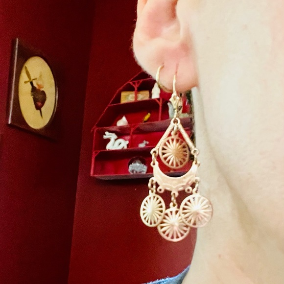 Vintage Rose Gold Filled Dangle Lever Back earrings. Pristine. - Picture 2 of 4